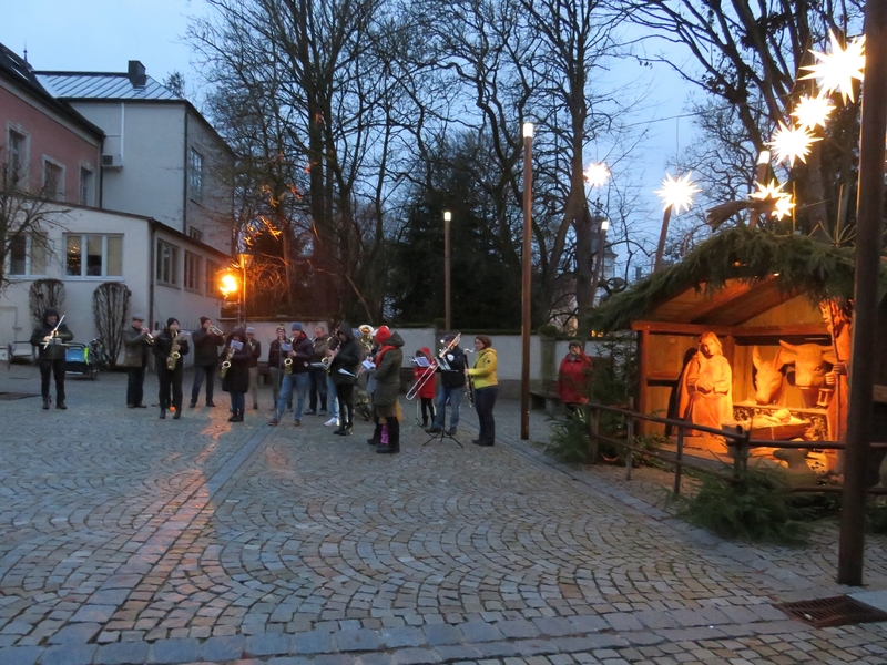 Kinderkrippenfeier3 komprimiert