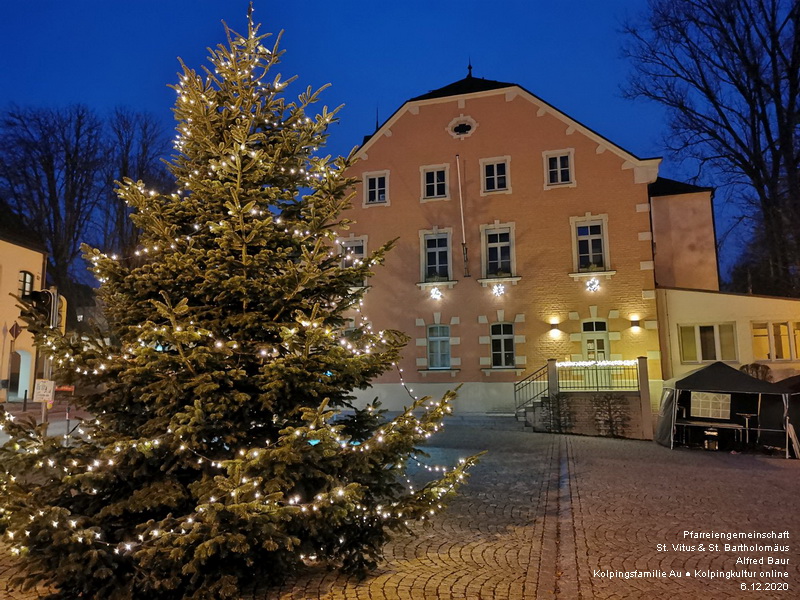 201206 KK Rathaus weihnachtlich
