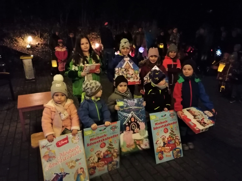 St. Martin Osterwaal Adventskalender Aktion Luftballon